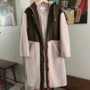 H&M - Longline Sherpa Quilted Coat in Cream/Olive Green